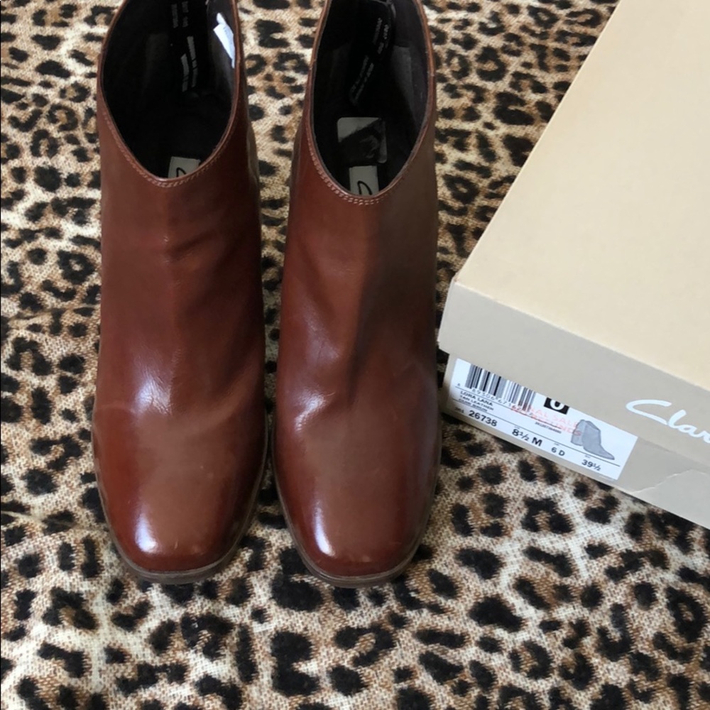 BNWT Clarks boots-Black Friday Sale